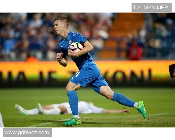 奥尔莫谈沙龙与西足协争议：没感受到，巴萨总是备受重视